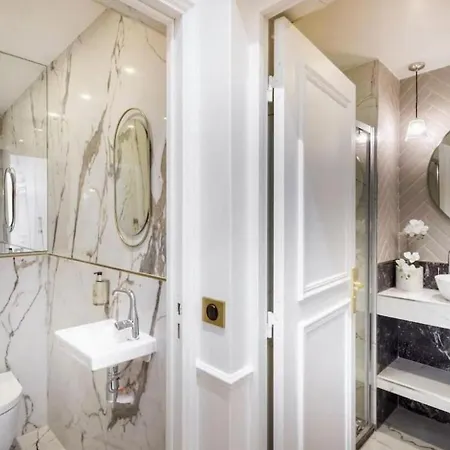 Appartamento Vacanze In Casa Di Lusso Roma